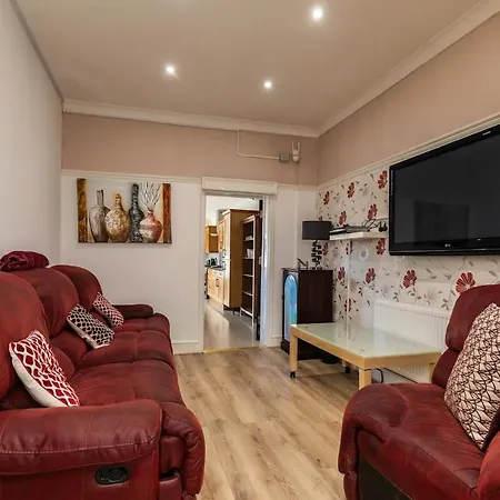 Oldbury - Big 7-bedroom House W Garden & Parking For 14 Guests Дом отдыха